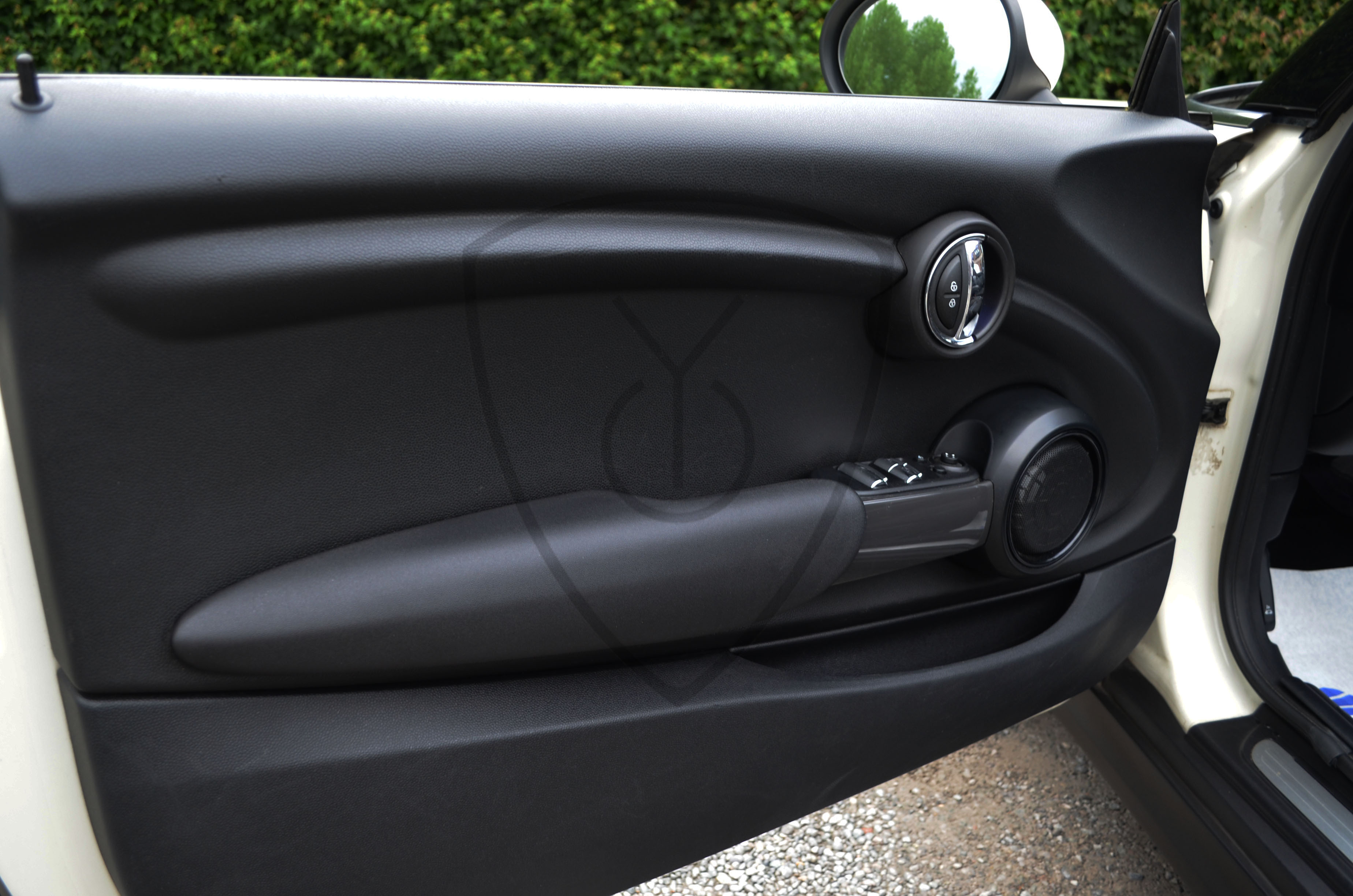 MINI COOPER CABRIO — image 3